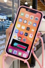 Iphone 11 Uyumlu Lansman Kılıf İçi Kadife Liquid Silikon + İpli Boyun Askılı 360 Gövde Korumalı - Görsel 3